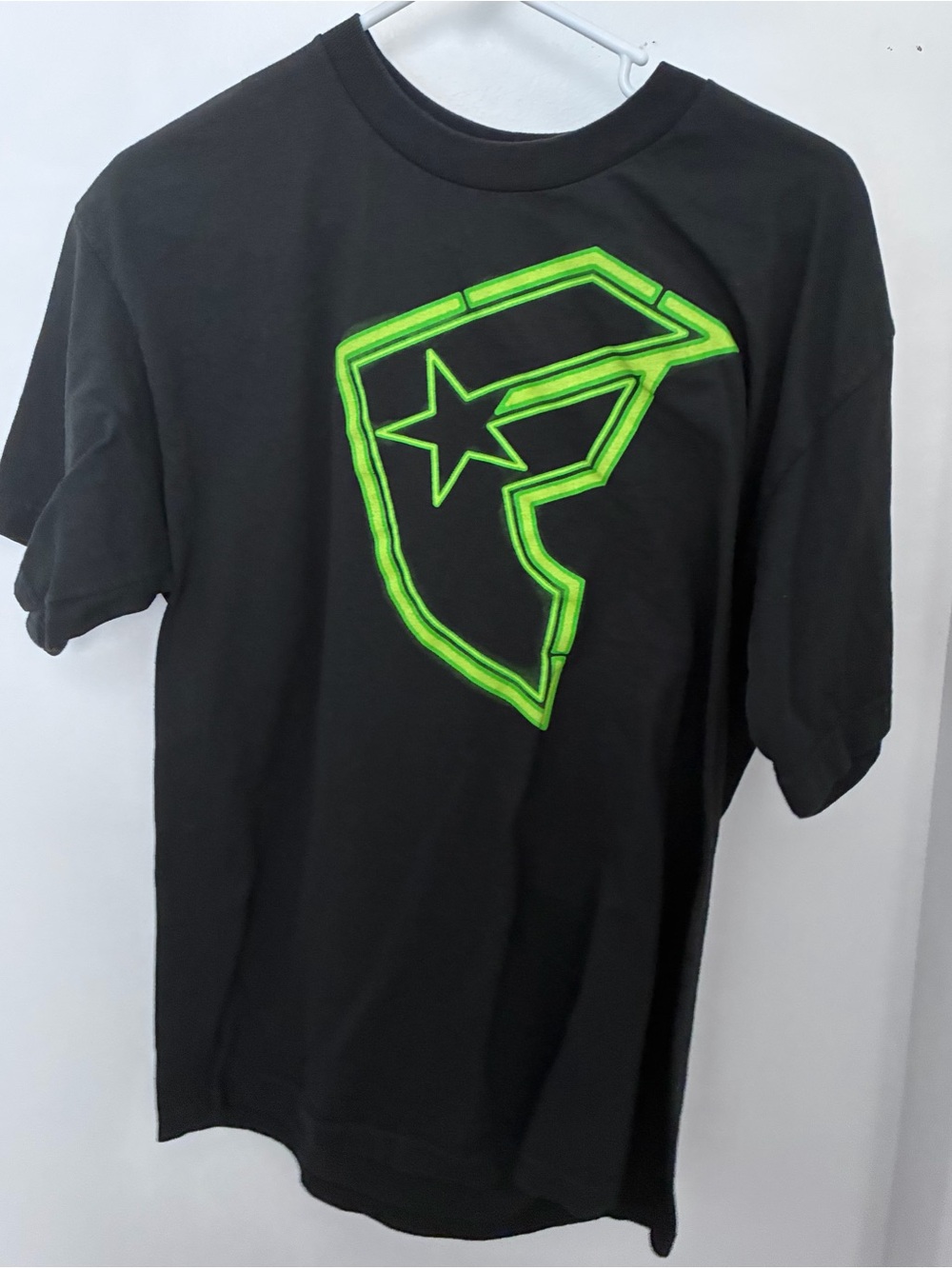 Famous Stars & Straps Men’s Large Logo Tee Y2K